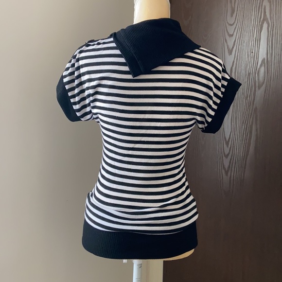 Arden B. B&W Knit Dress - Picture 3 of 8